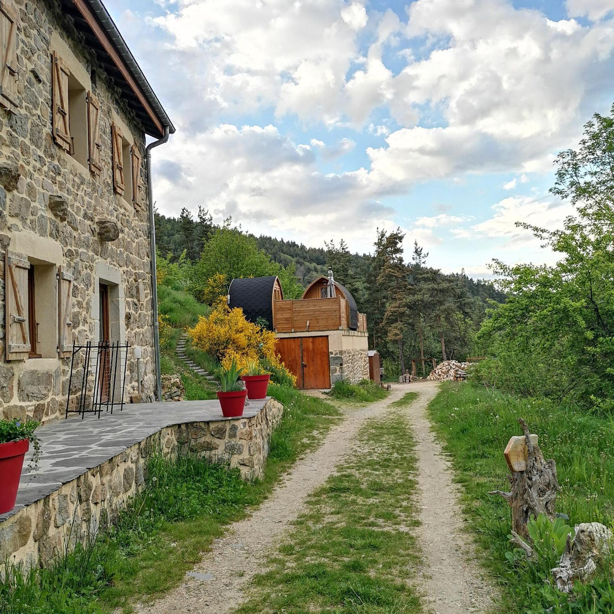 Le Cocon Du Vivarais Rochepaule ภายนอก รูปภาพ
